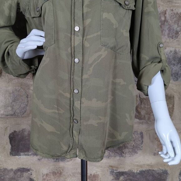 SANCTUARY Blouse Woman's‎ Large Long Sleeve Camo Minimalist Neutral Earthy - Picture 3 of 12